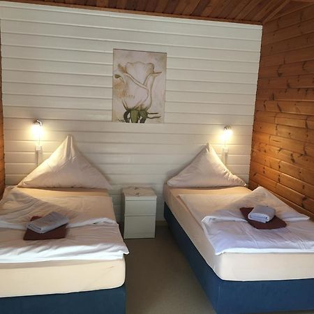 Abb Sportcenter Gaensefurth, Doppelzimmer Ohne Kueche, Standard Doppelzimmer Mit Kueche Hecklingen  Экстерьер фото